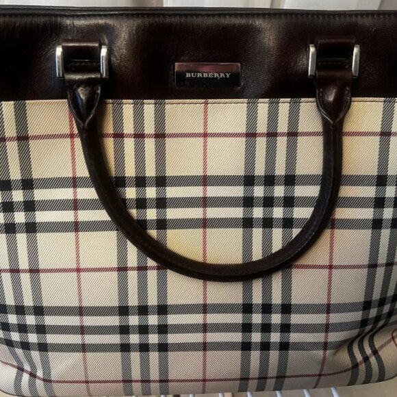 Burberry Handbags - Burbery Handbag